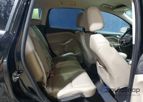 2017 Ford Escape Titanium z USA, uszkodzony, nr VIN 1FMCU9JD0HUC98475